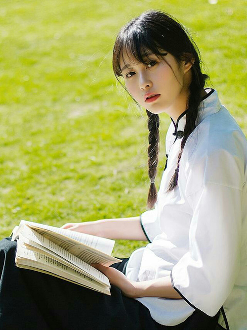 _体育直播新体验:沉浸式虚拟实境观看_,虚拟体育赛事