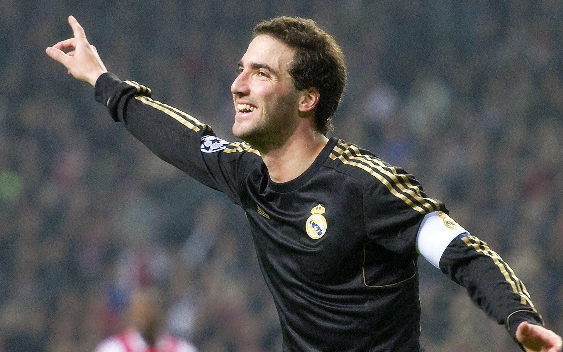 英超：热刺3-2险胜莱斯特城，孙兴慜表现抢眼，孙兴慜热刺进球数