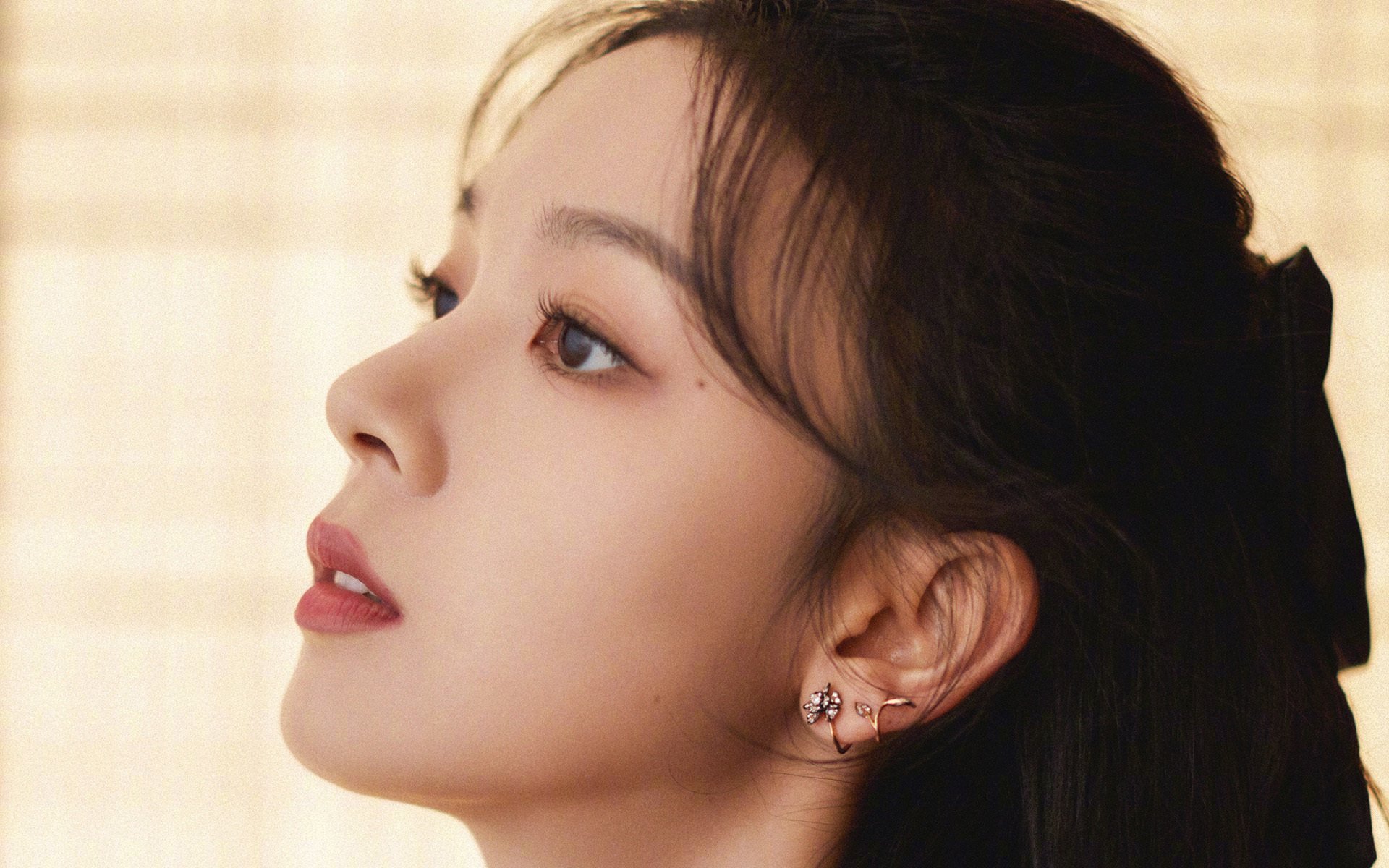 多特蒙德在主场击败对手,积分榜上升至第二位,多特蒙德比赛结果